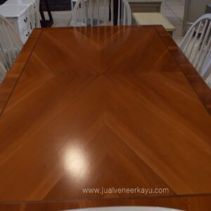 Meja Makan Top Veneer Mahogany